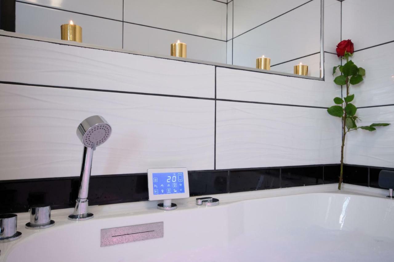Mv Suite & Spa Reims Bagian luar foto