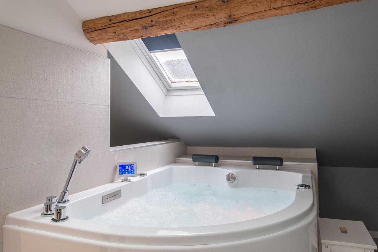 Mv Suite & Spa Reims Bagian luar foto